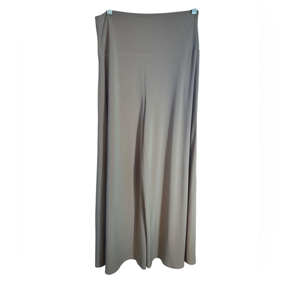 Revolve Norma Kamali Chic Two-Tone Wide-Leg Elephant Pants - Picture 6 of 12